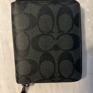 Coach medium zip wallet